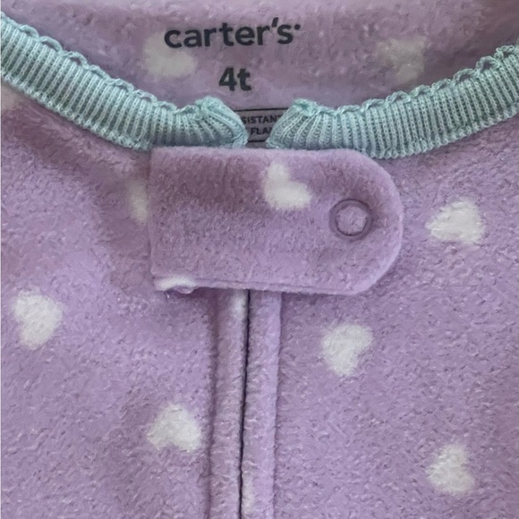 Girls Carter’s new one piece zip up sleeper.  Size 4t - Picture 2 of 3
